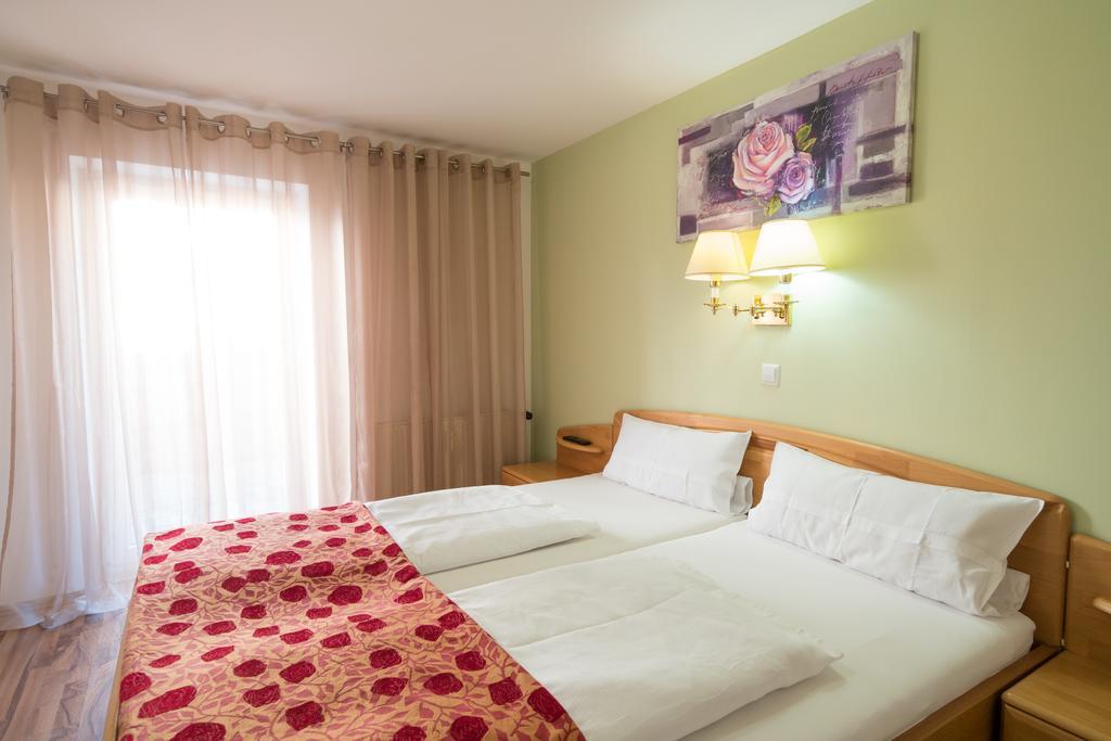 Wellnesshotel & Restaurant Hexenschopf Loeffingen Luaran gambar