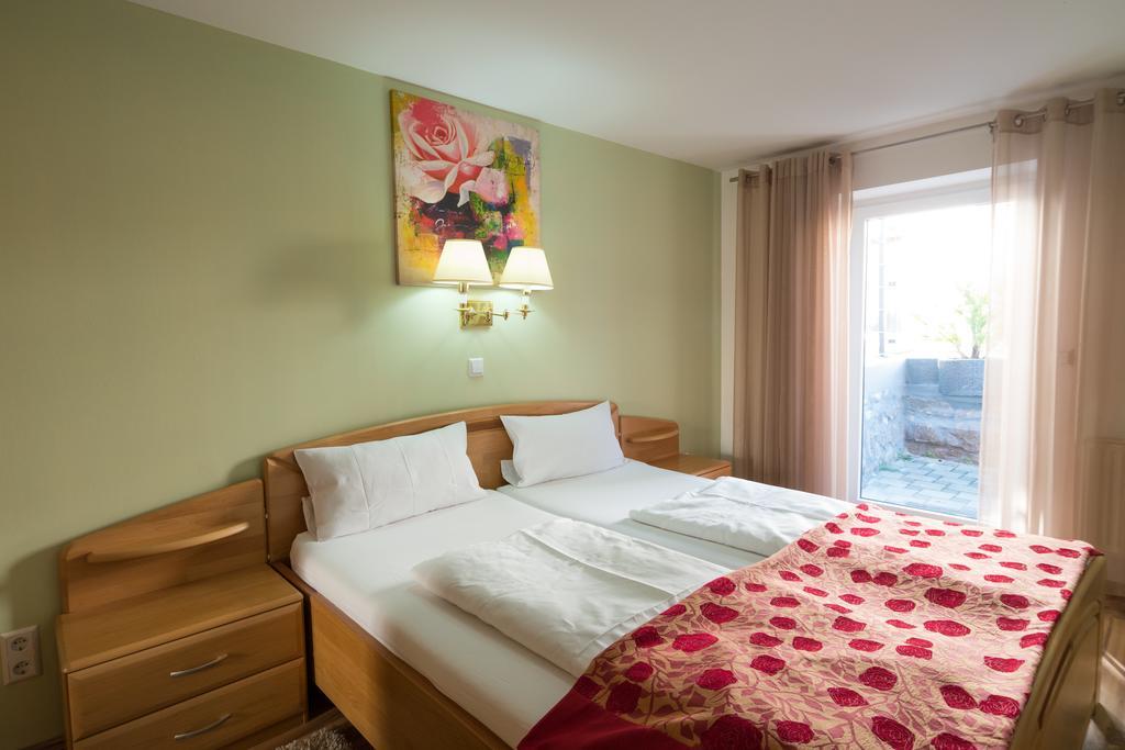Wellnesshotel & Restaurant Hexenschopf Loeffingen Luaran gambar